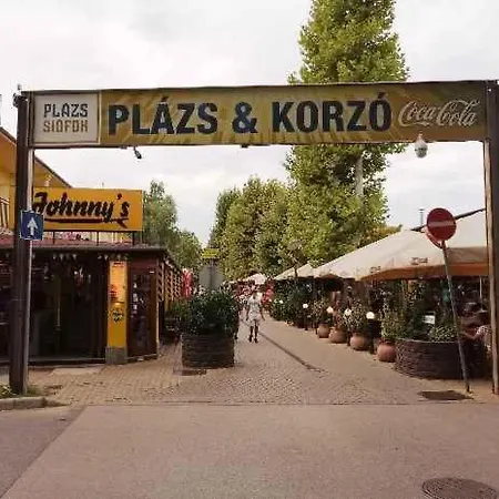 In - Balaton 39540 Apartman *