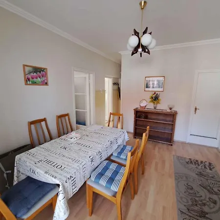 In - Balaton 39540 Apartman